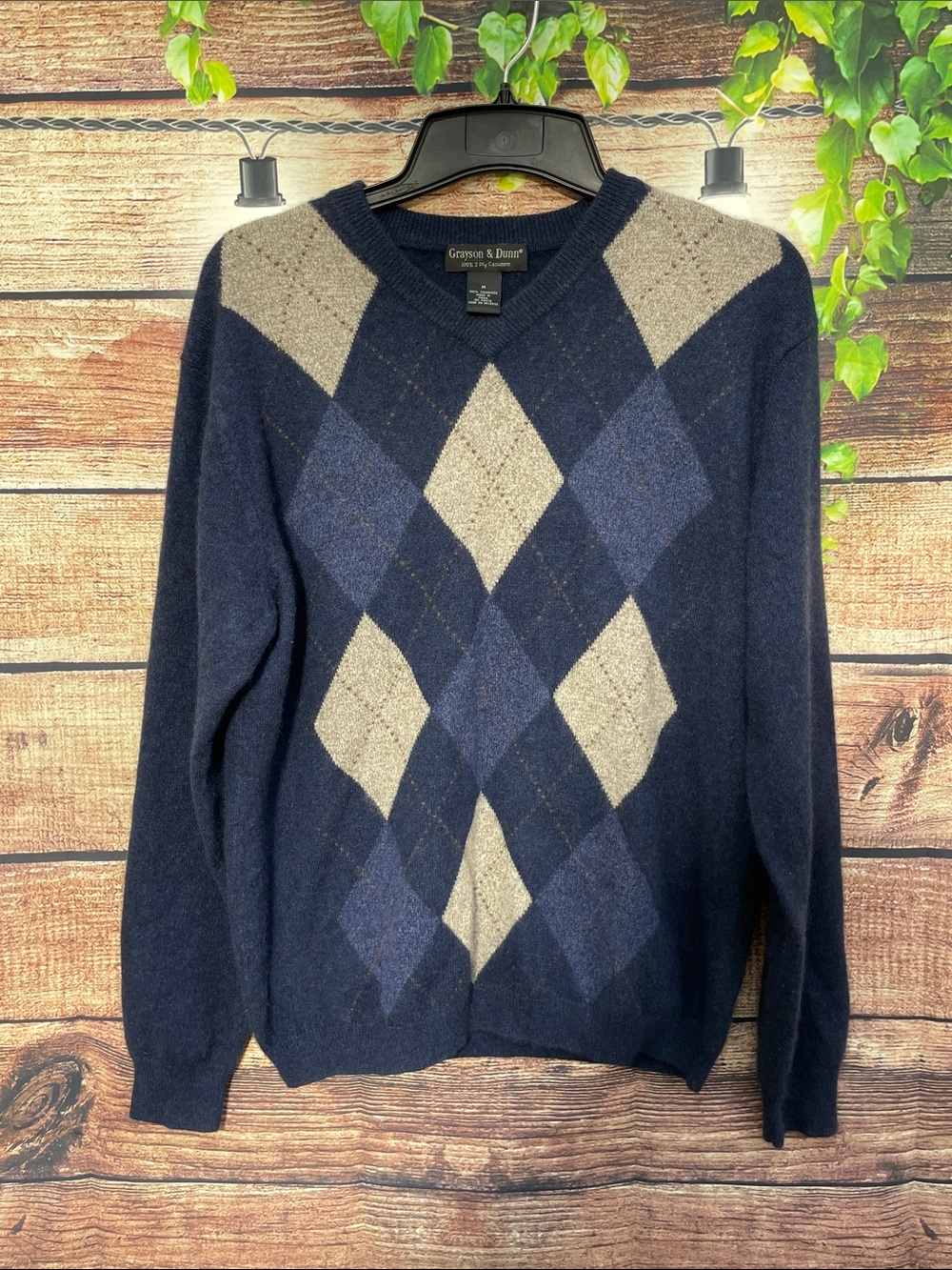 Grayson & Dunn 2 ply cashmere sweater